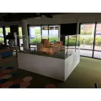 Plexiglas beschermkap | plexiglas stolp | maquettekap op maat