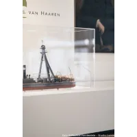 Plexiglas beschermkap | plexiglas stolp | maquettekap op maat