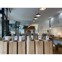 Podie af egetræ, slebet